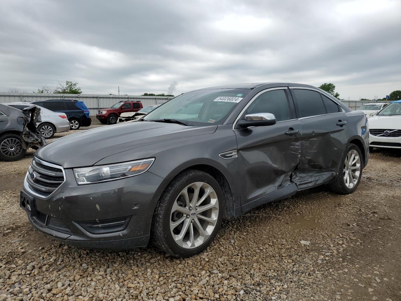 FORD TAURUS LIM 2015