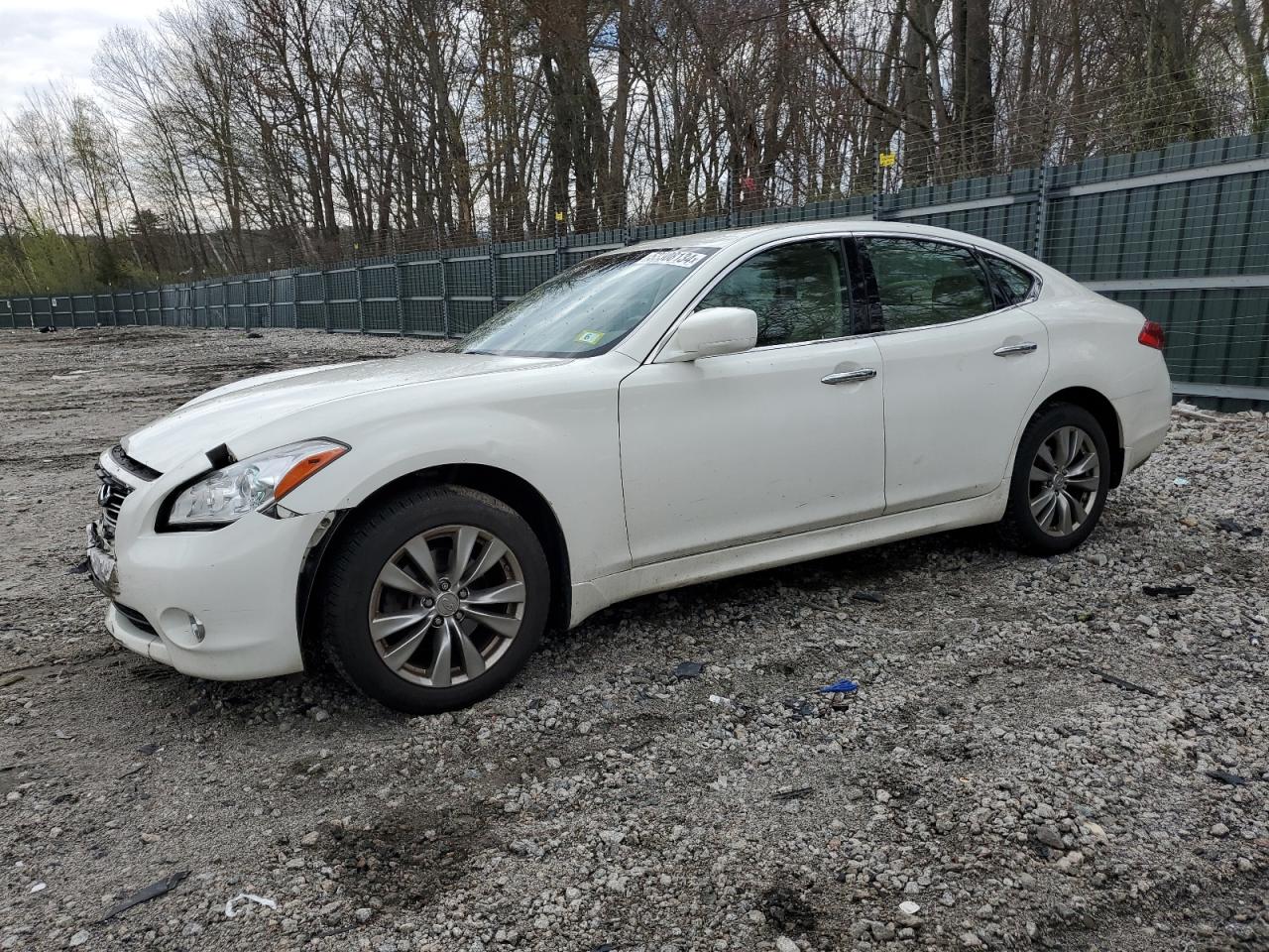 INFINITI M37 2013