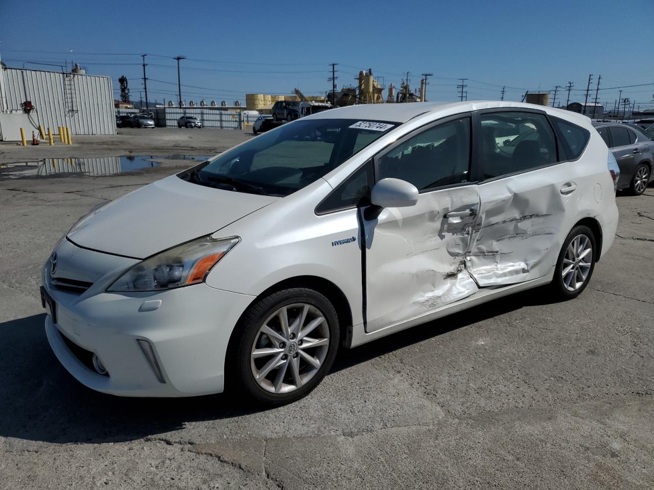 TOYOTA PRIUS V 2012