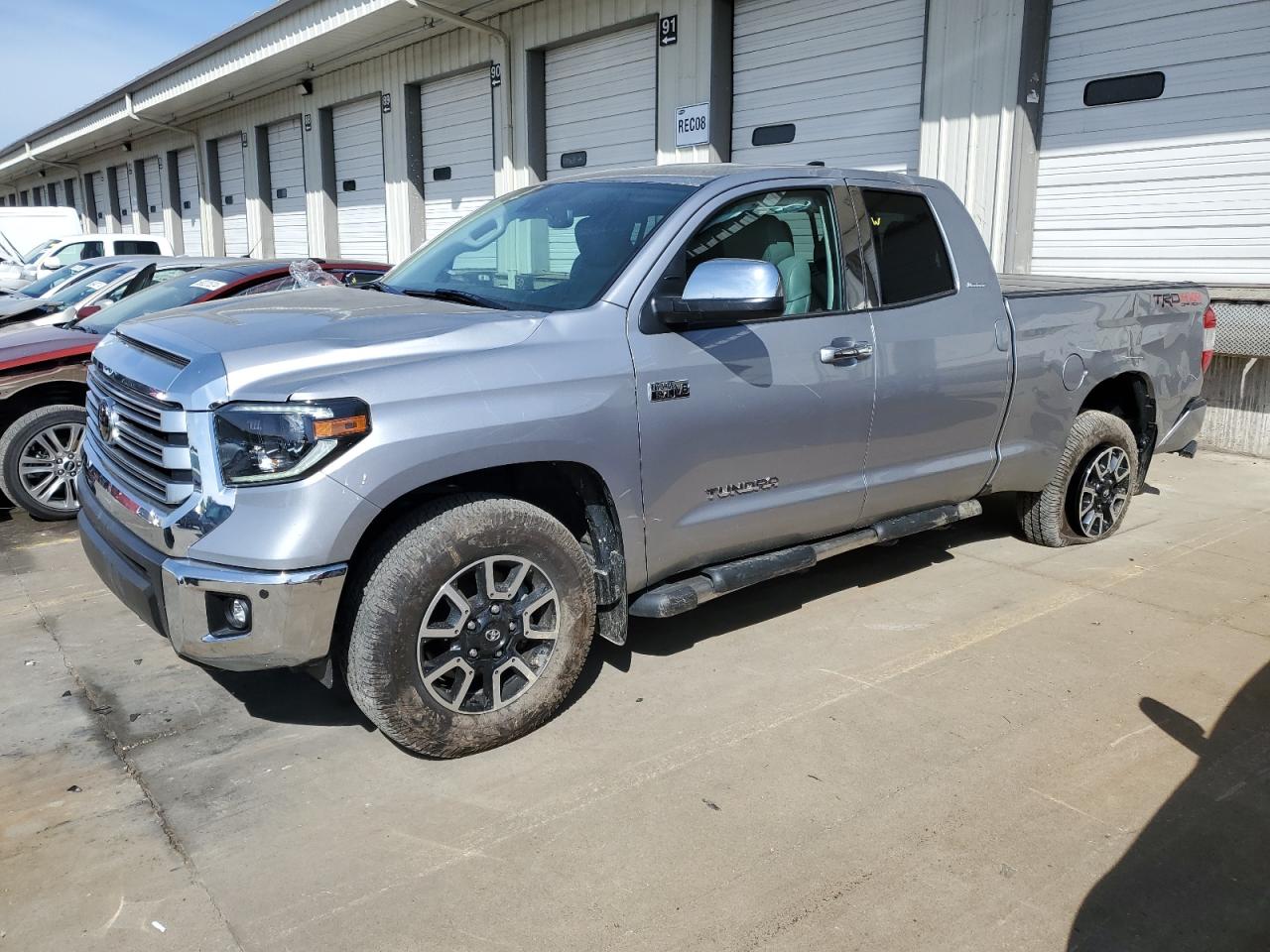 TOYOTA TUNDRA 2021