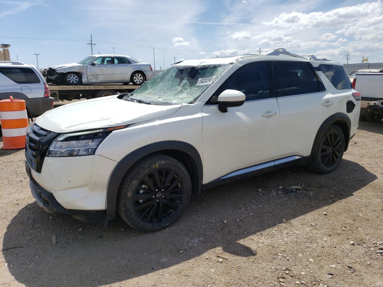 NISSAN PATHFINDER 2023