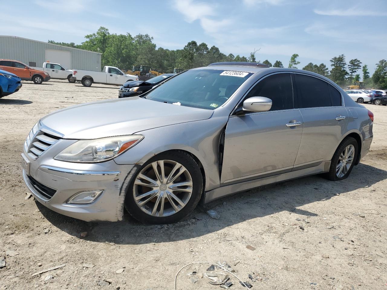 HYUNDAI GENESIS 3. 2013