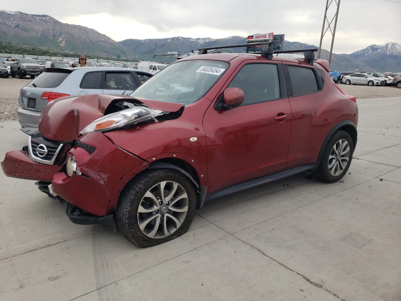 NISSAN JUKE 2012