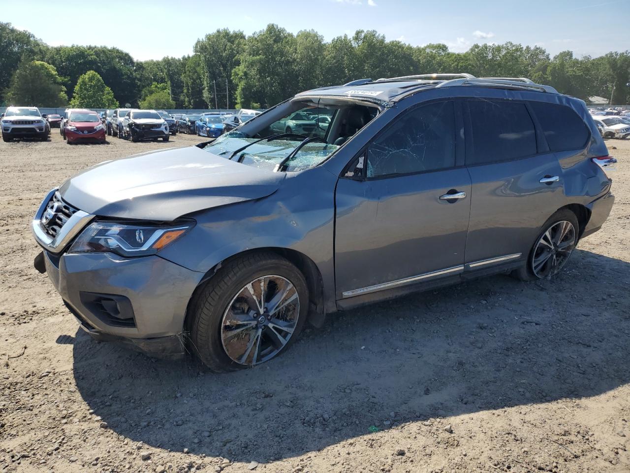 NISSAN PATHFINDER 2019