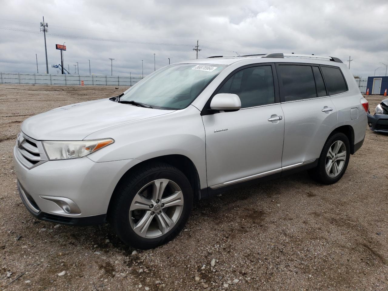TOYOTA HIGHLANDER 2011