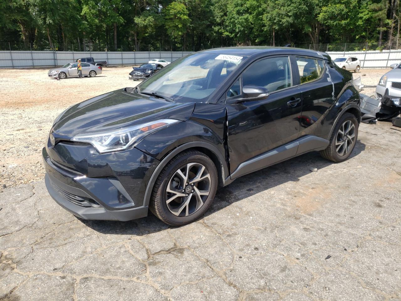 TOYOTA C-HR XLE 2018