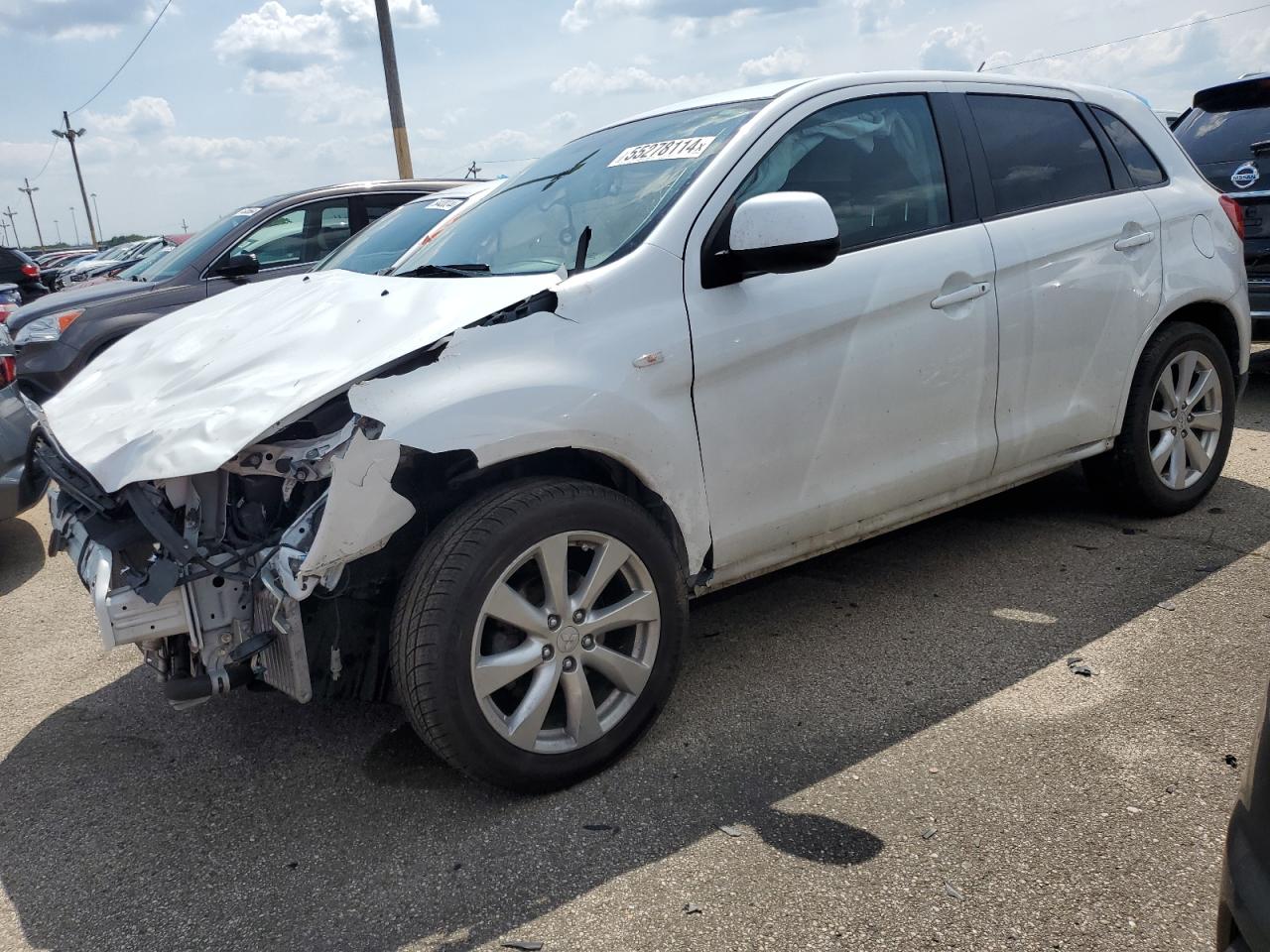MITSUBISHI OUTLANDER 2015