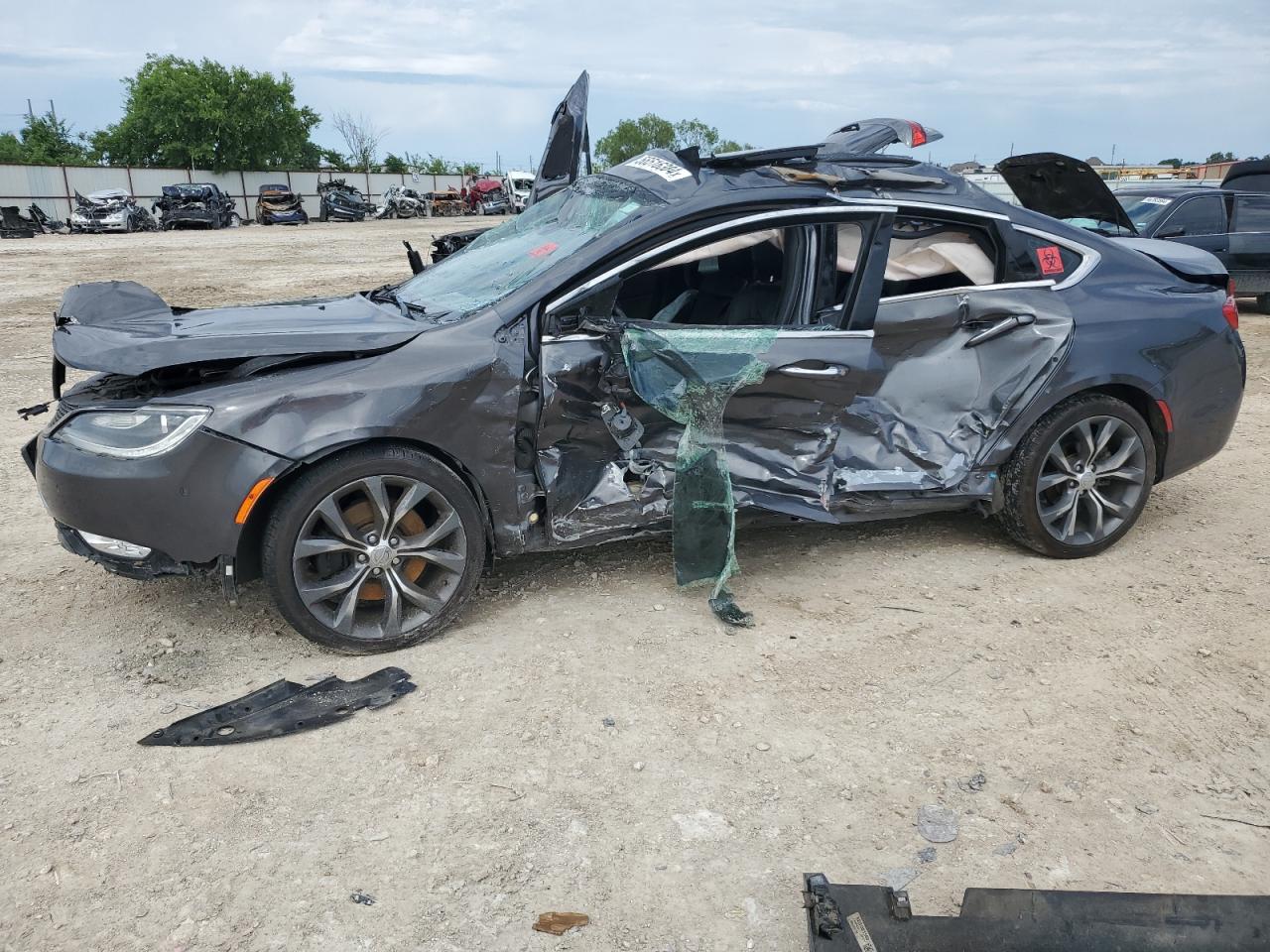 CHRYSLER 200 2015