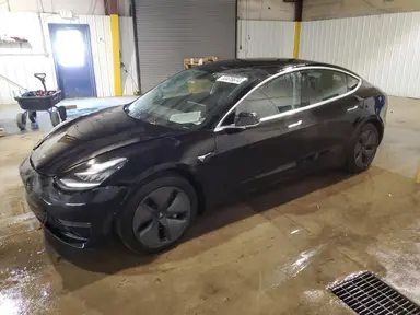 Tesla Model 3 2025