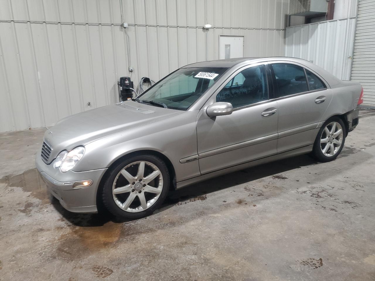 MERCEDES-BENZ C-CLASS 2004