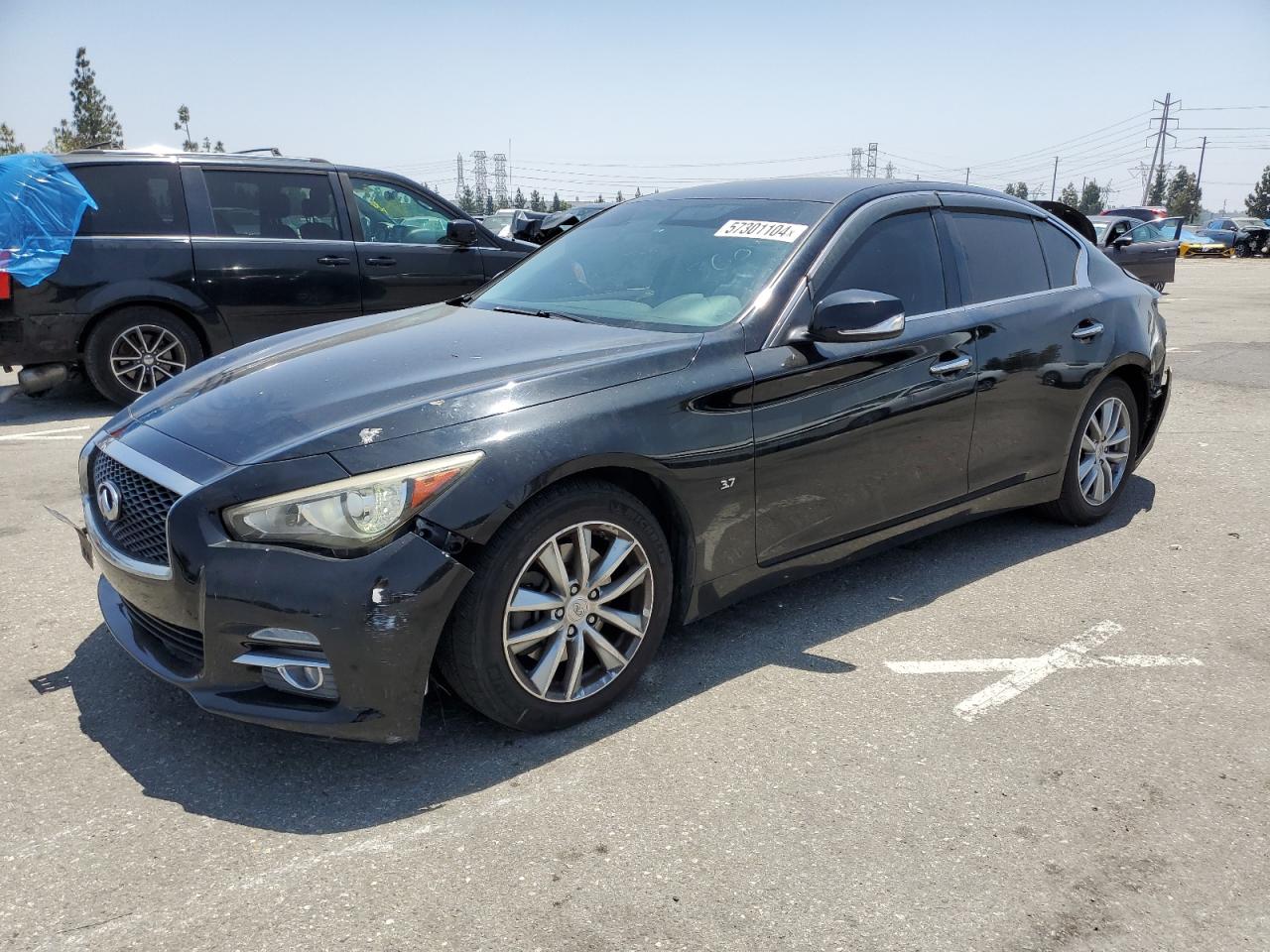 INFINITI Q50 2015