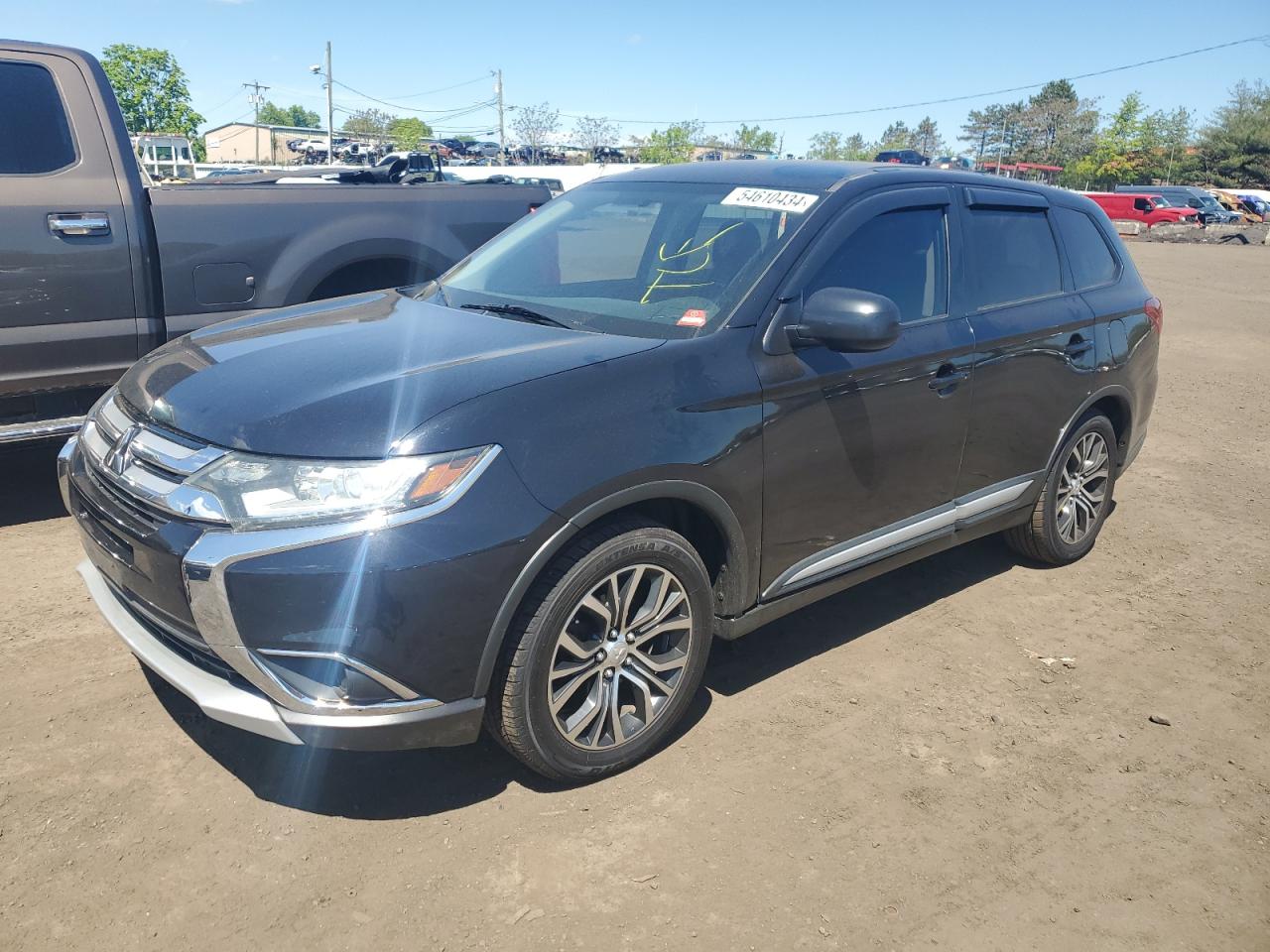 MITSUBISHI OUTLANDER 2017