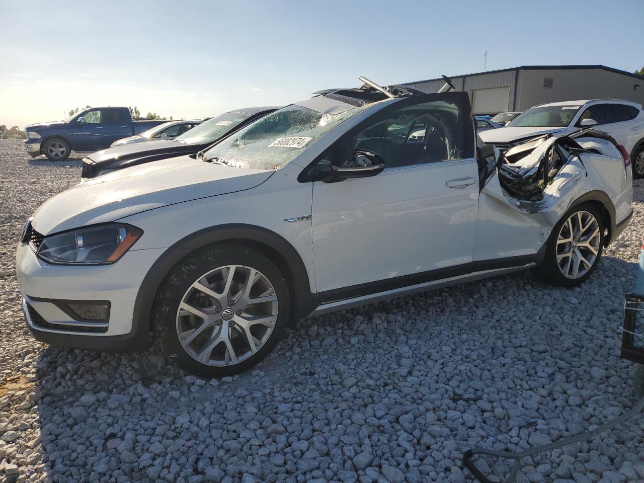 VOLKSWAGEN GOLF 2017