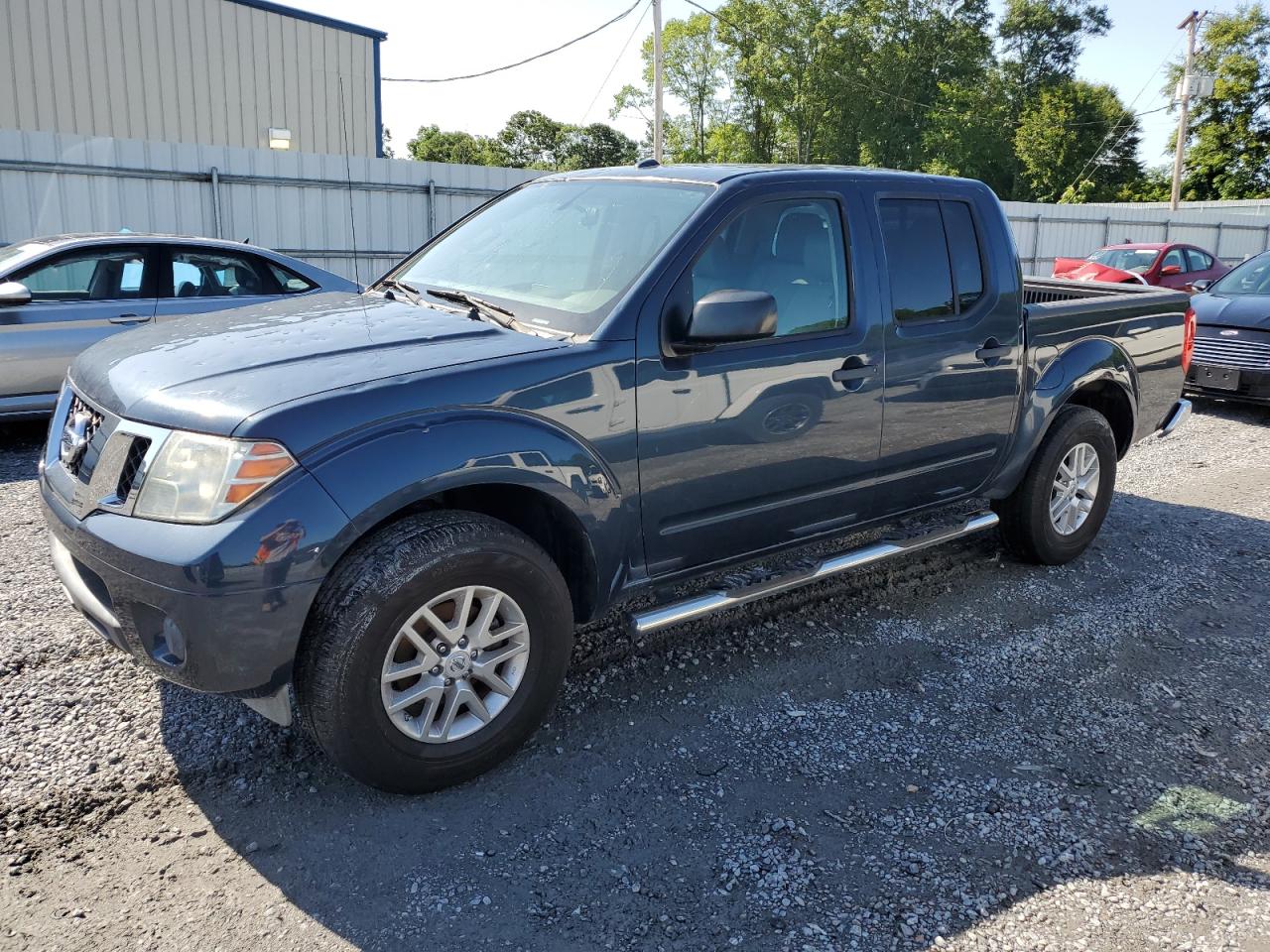 NISSAN FRONTIER 2015