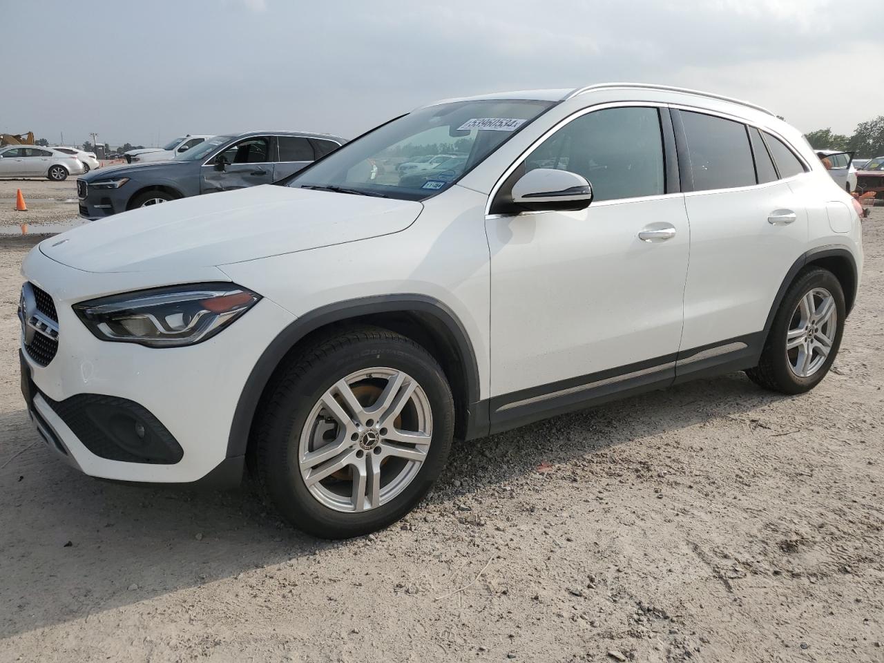 MERCEDES-BENZ GLA-CLASS 2021