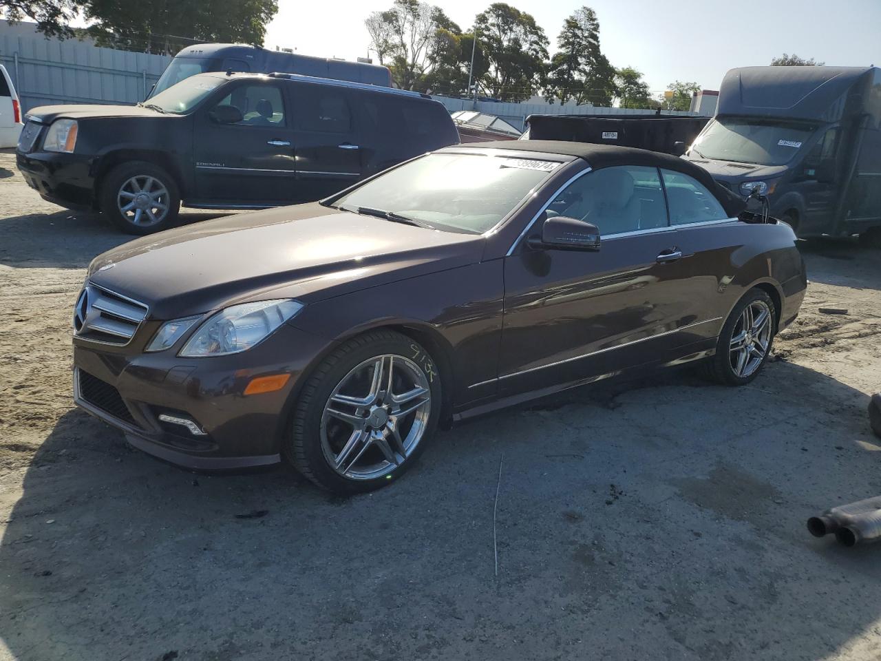MERCEDES-BENZ E-CLASS 2011
