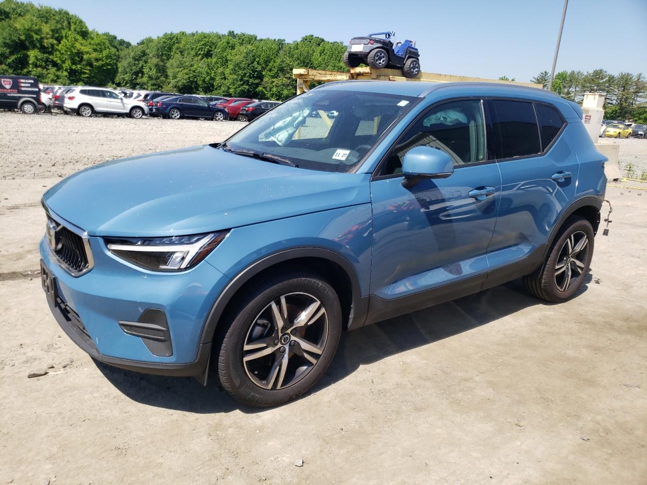 VOLVO XC40 CORE 2023