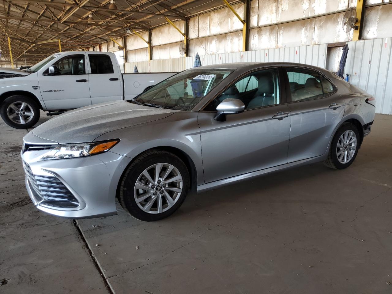 TOYOTA CAMRY LE 2021