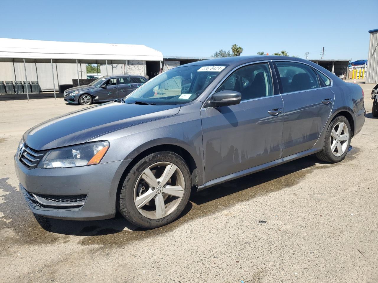 VOLKSWAGEN PASSAT 2014