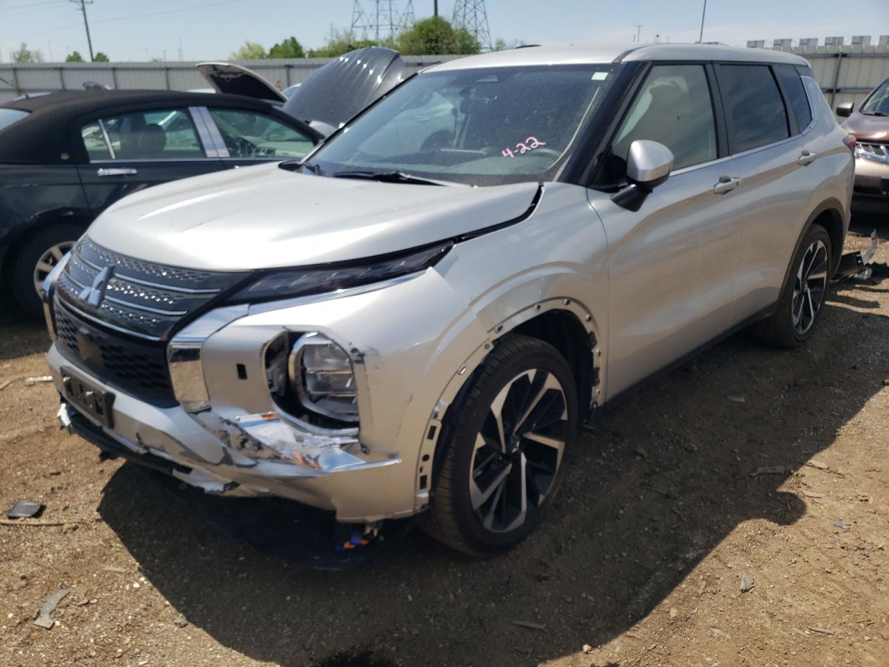 MITSUBISHI OUTLANDER 2024