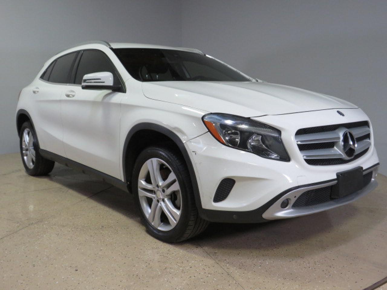 MERCEDES-BENZ GLA-CLASS 2016