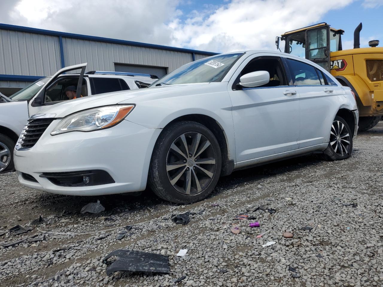 CHRYSLER 200 2013