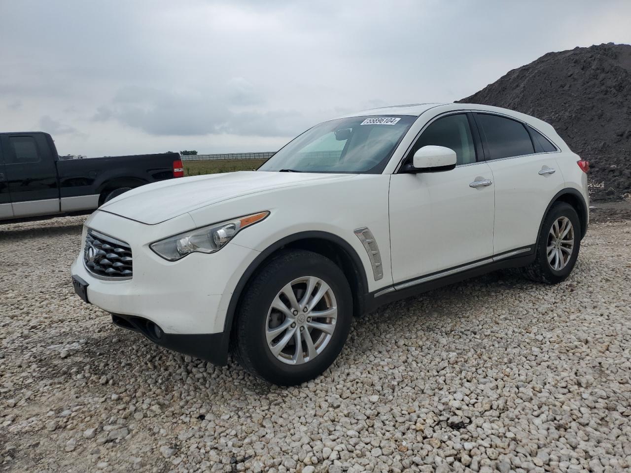 INFINITI FX35 2011
