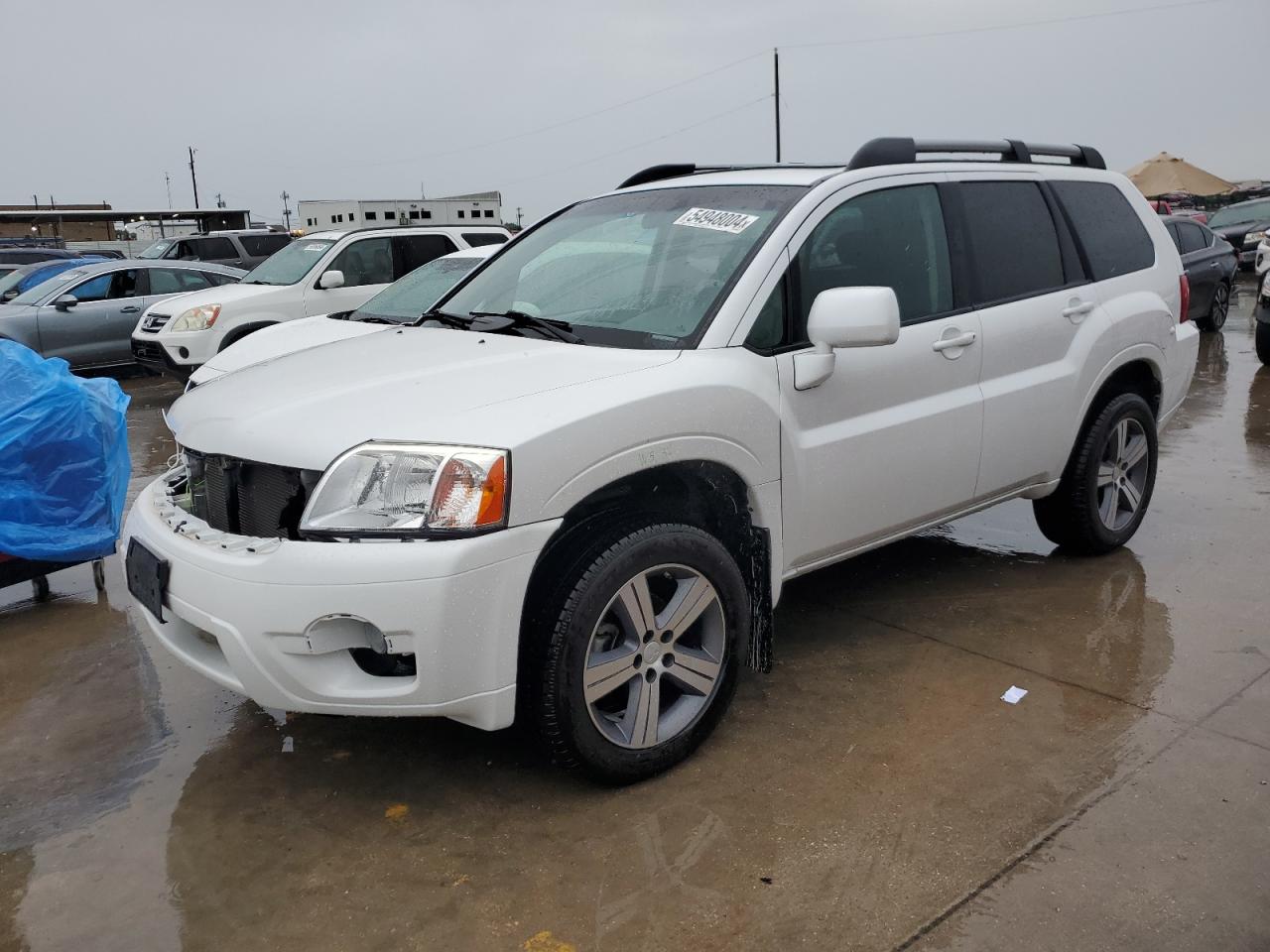 MITSUBISHI ENDEAVOR 2011