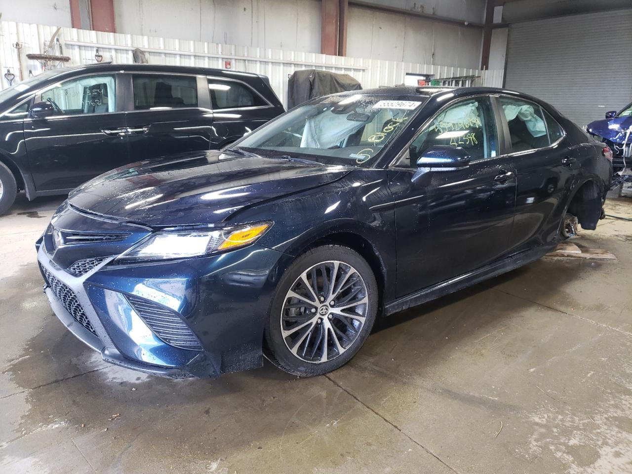 TOYOTA CAMRY 2020