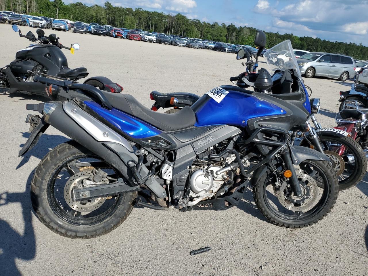 Suzuki Dl650 a 2013