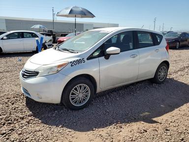 Nissan Versa 2015