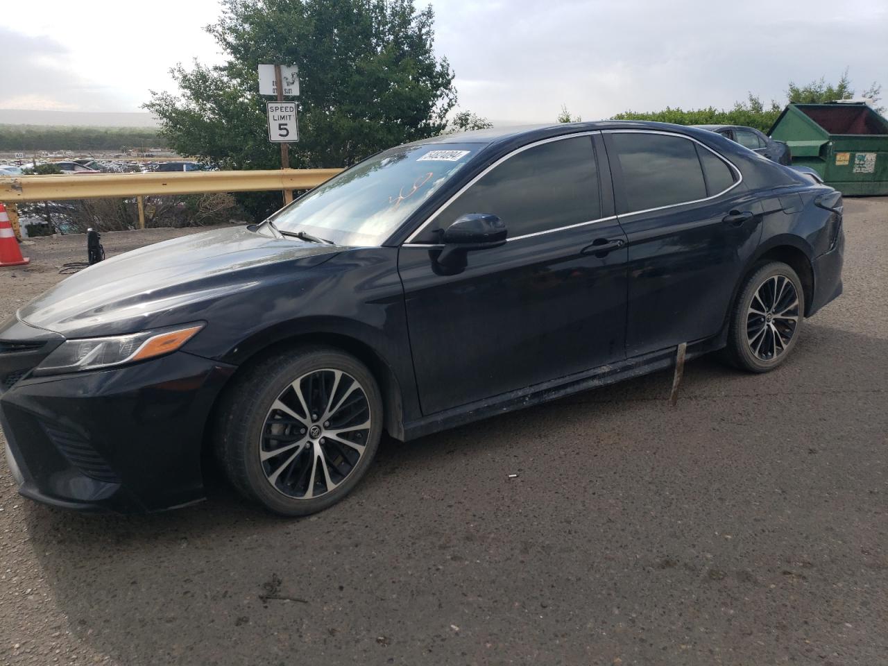 TOYOTA CAMRY 2018