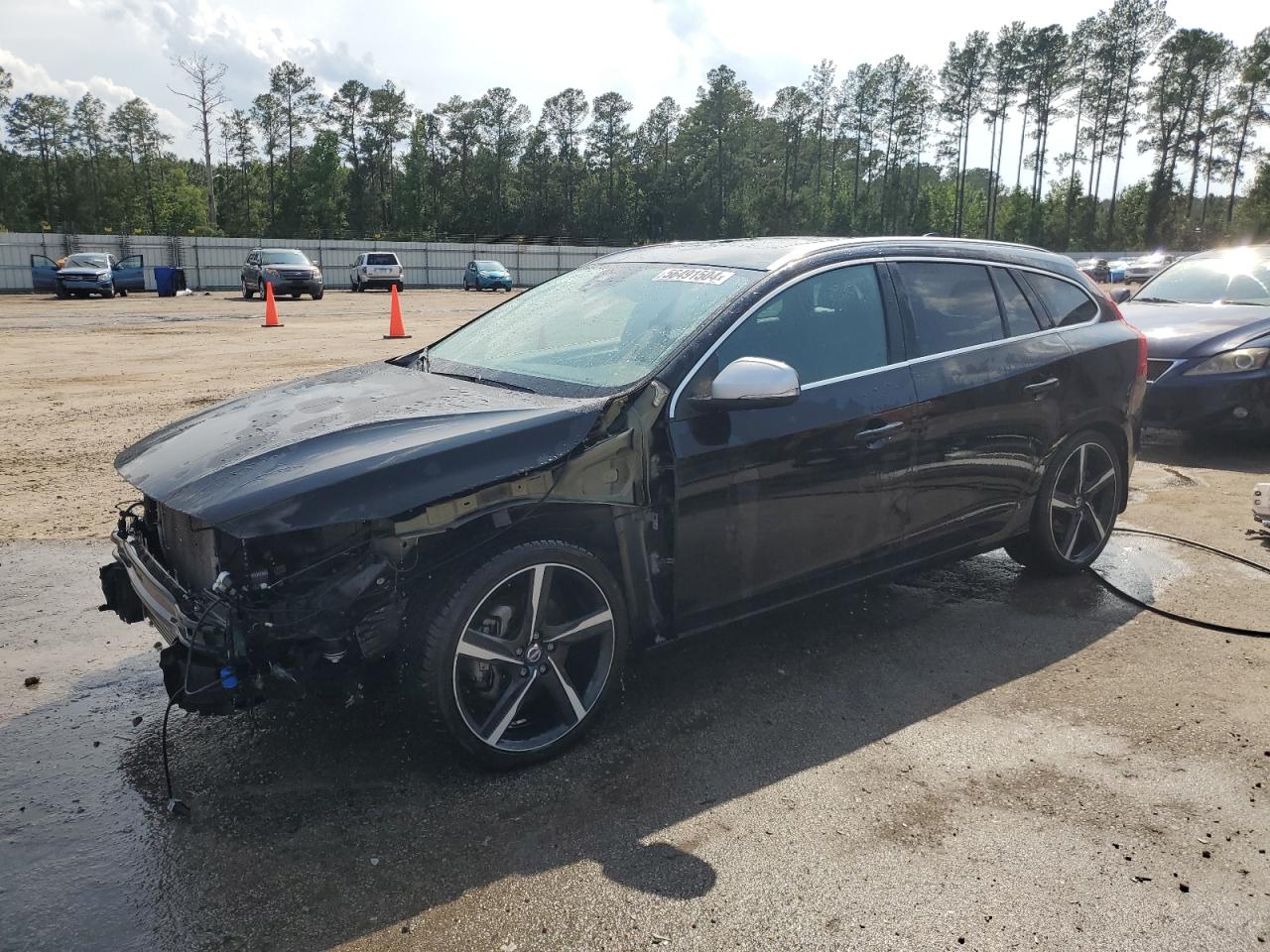 VOLVO V60 2016