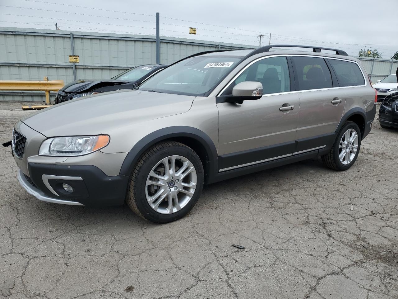VOLVO XC70 2016
