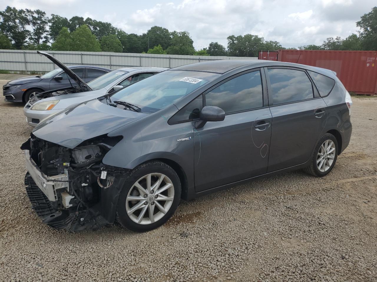 Toyota Prius v 2012
