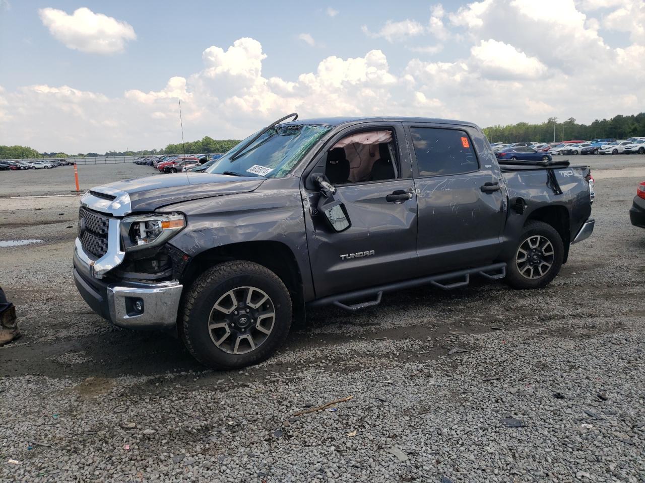 TOYOTA TUNDRA 2018