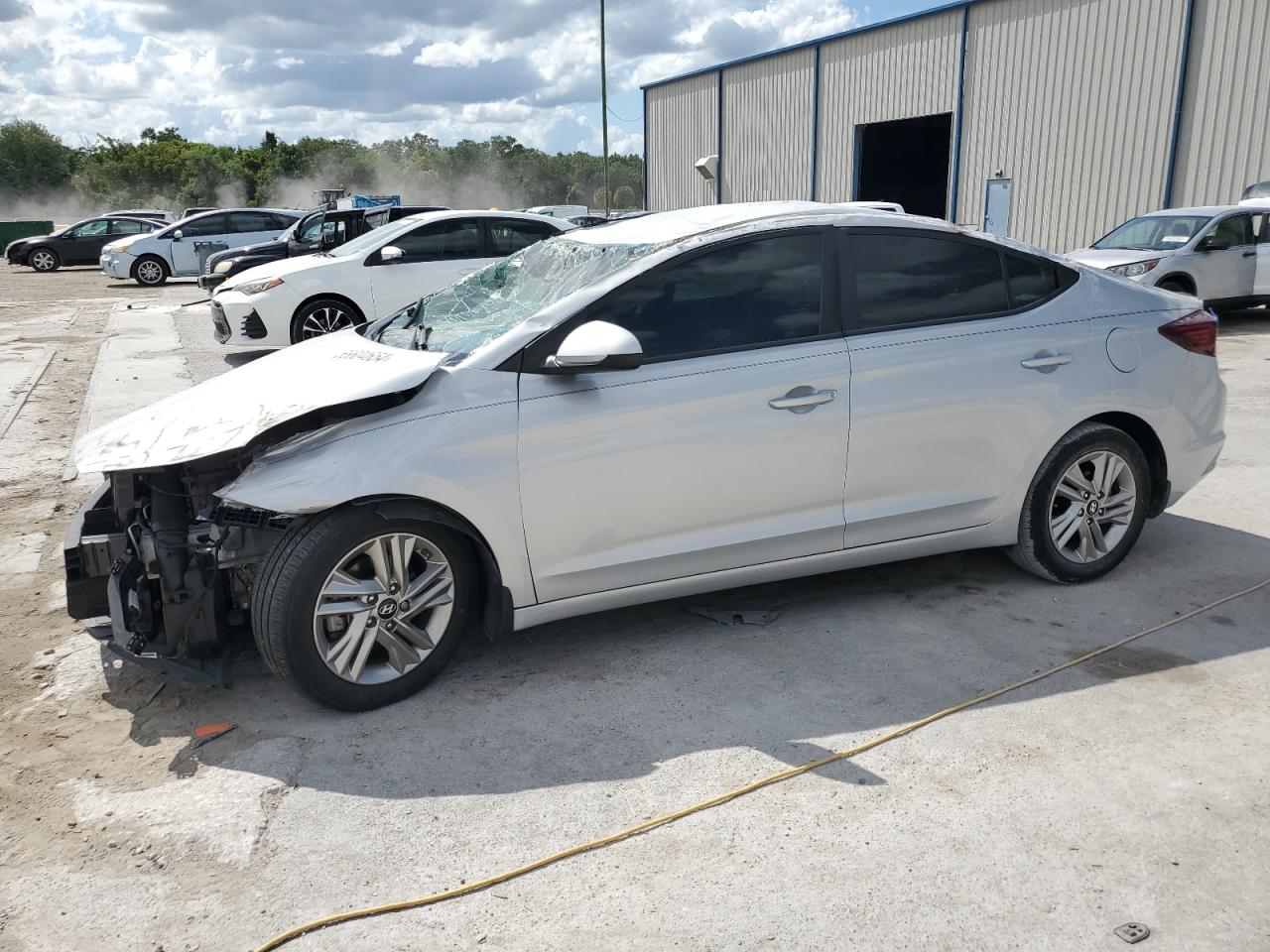 HYUNDAI ELANTRA 2019