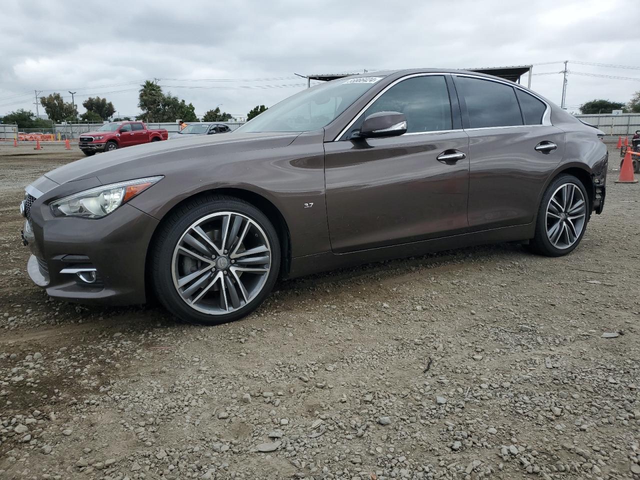 INFINITI Q50 2015