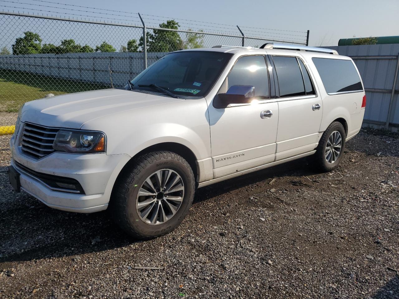 LINCOLN NAVIGATOR 2015