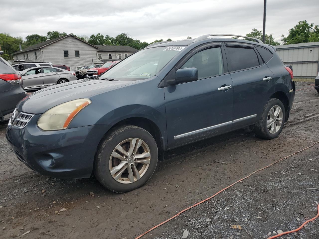 Nissan Rogue sport 2013