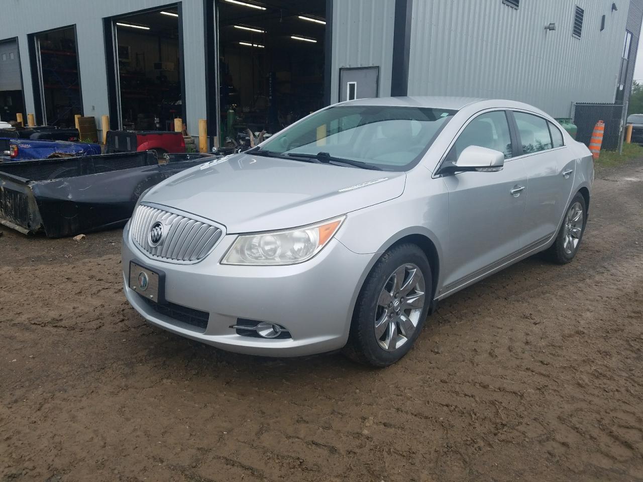 BUICK ALLURE 2010