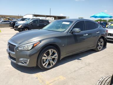 Infiniti Q70 2015