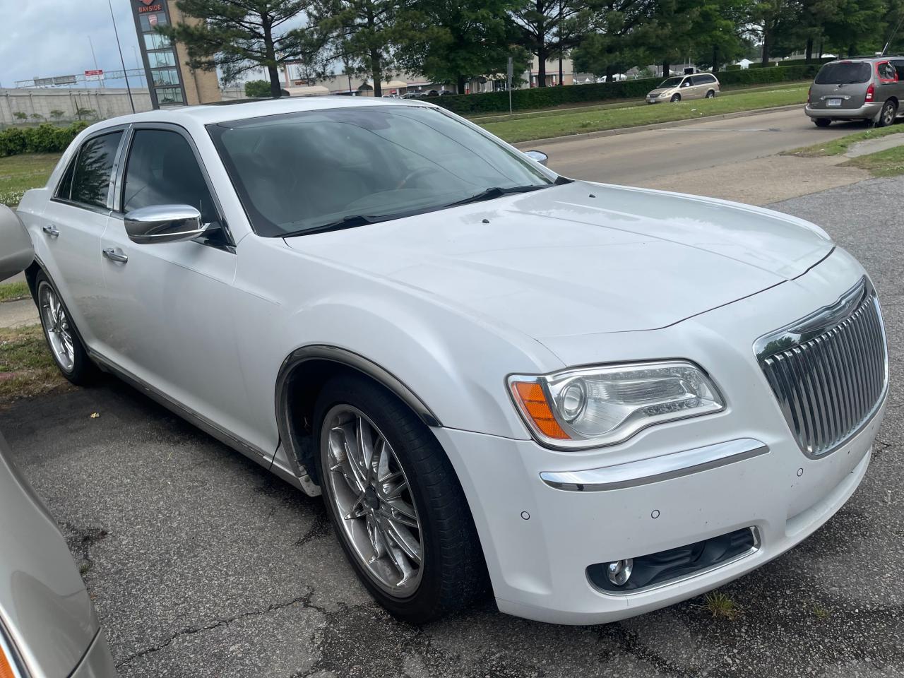 Chrysler 300 2011
