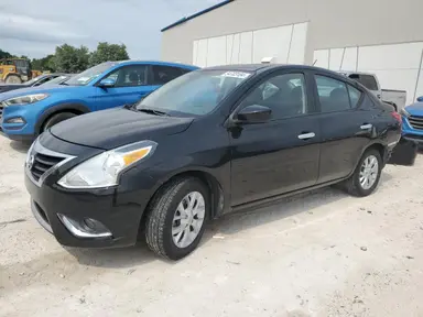 Nissan Versa 2018