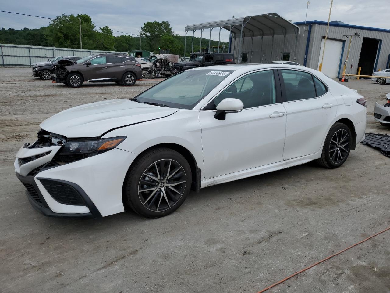 TOYOTA CAMRY 2024
