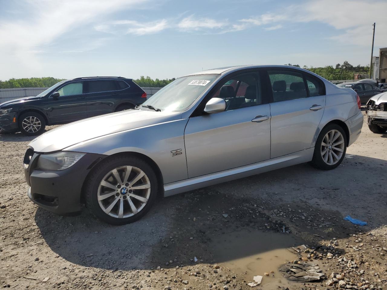 BMW 3 SERIES 2011