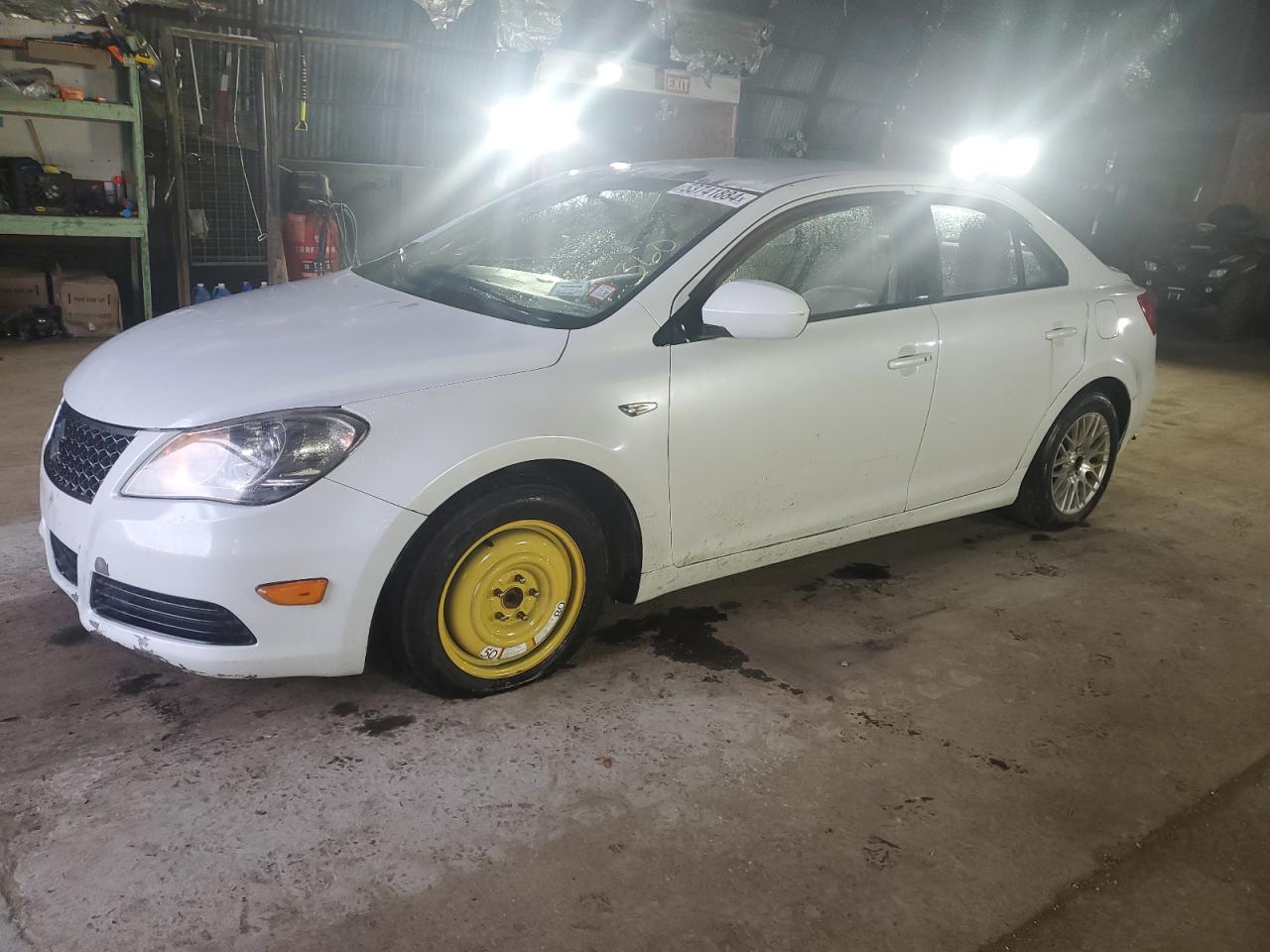 SUZUKI KIZASHI S 2011