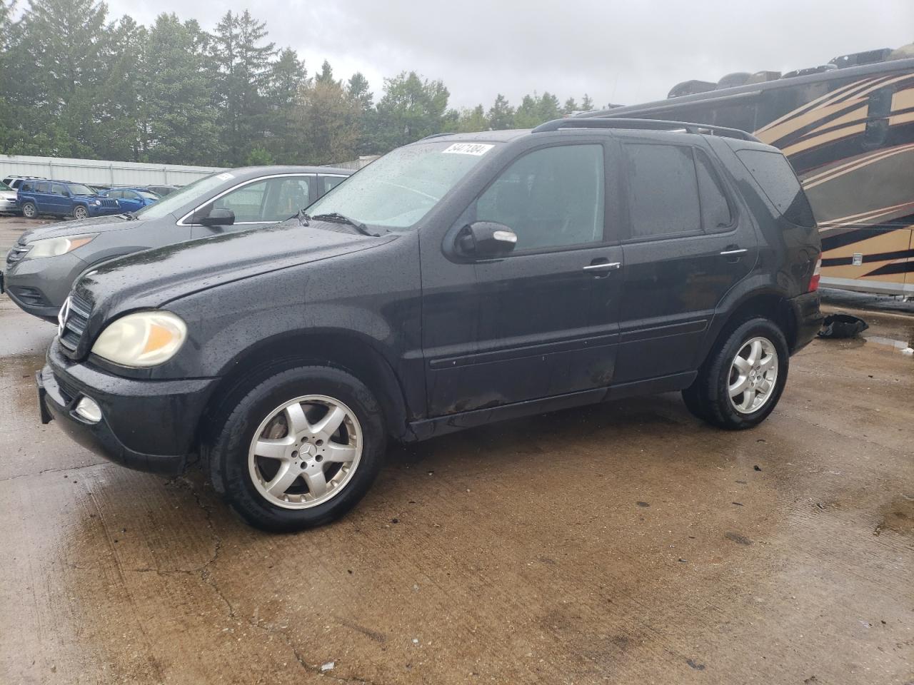 MERCEDES-BENZ M-CLASS 2005