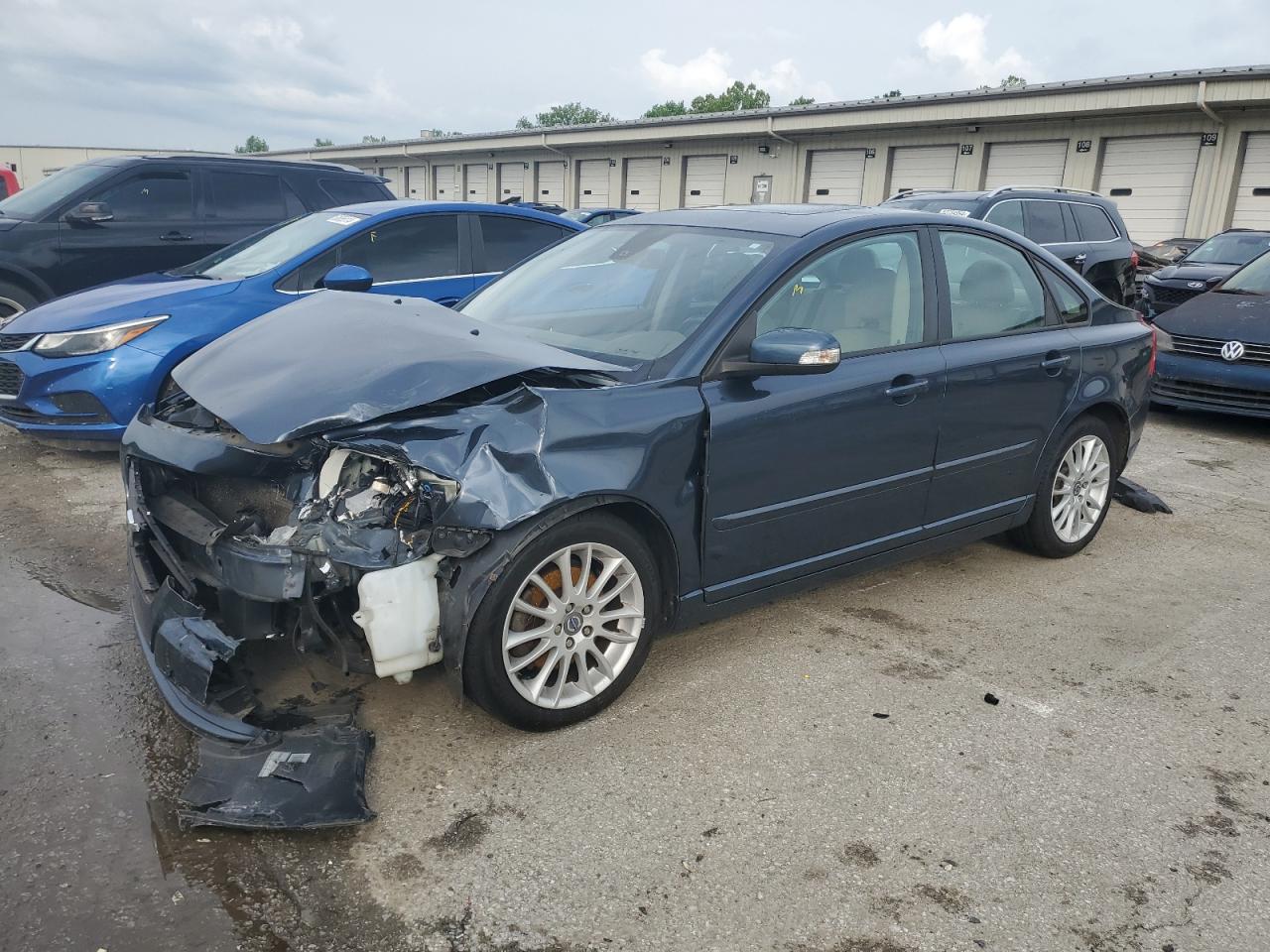 VOLVO S40 2010