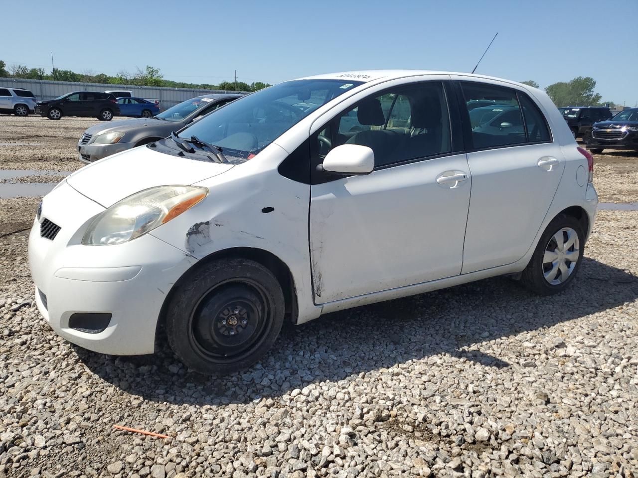 TOYOTA YARIS 2009